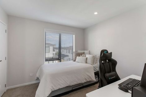 Photo of property in 27 Treloar Crescent, Hobsonville, Auckland, 0616