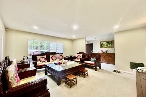 Photo of property in 76 Laurel Oak Drive, Schnapper Rock, Auckland, 0632