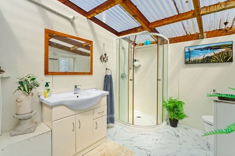 Photo of property in 100 Evans Road, South Head, Helensville, 0874