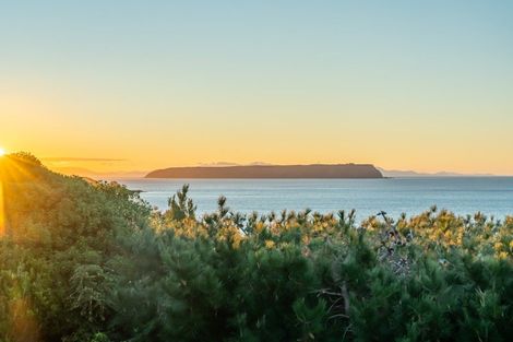 Photo of property in 28 Taupo Crescent, Plimmerton, Porirua, 5026