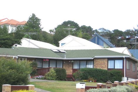 Photo of property in 48 Crestview Place, Browns Bay, Auckland, 0630