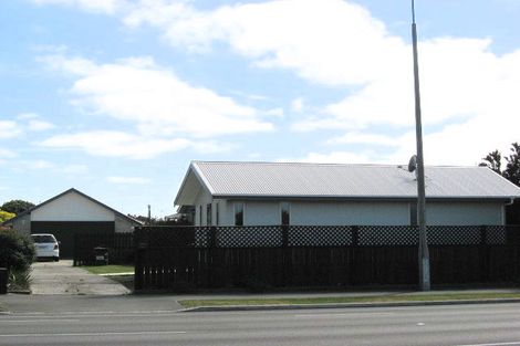 Photo of property in 212 Yaldhurst Road Avonhead Christchurch City
