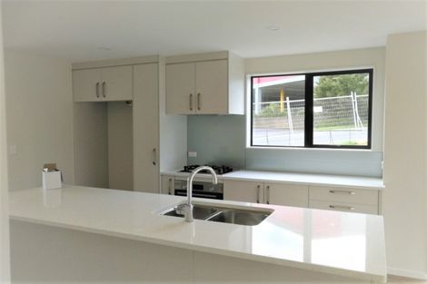 Photo of property in 72 Seafarer Crescent, Stanmore Bay, Whangaparaoa, 0932