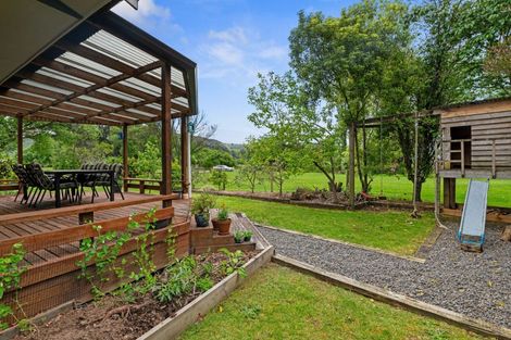 Photo of property in 83 Aquarius Drive, Kawaha Point, Rotorua, 3010