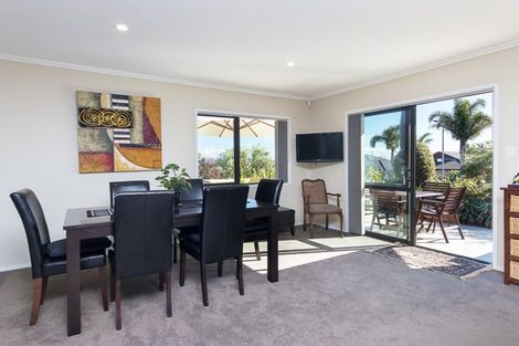 Photo of property in 1 Ludlow Place, Pukekohe, 2120
