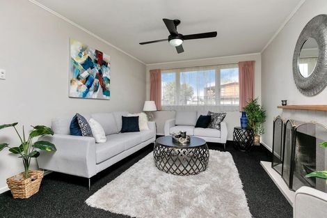 Photo of property in 16 Patts Avenue, Glendene, Auckland, 0602