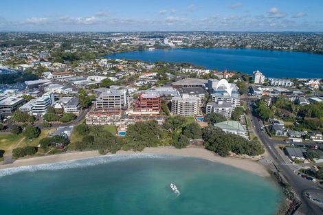 Photo of property in 1c/175 Hurstmere Road, Takapuna, Auckland, 0622