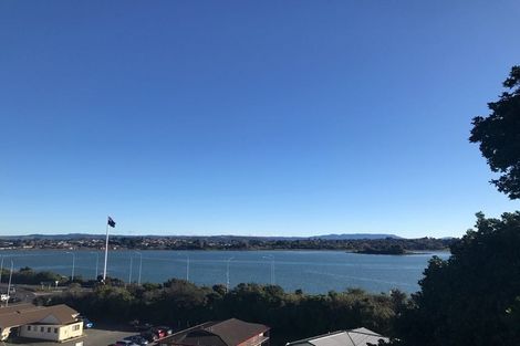 Photo of property in 8/14 Williams Street, Tauranga, 3110