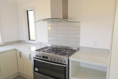 Photo of property in 35 Silicon Way, Fitzherbert, Palmerston North, 4410