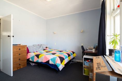 Photo of property in Carillion/the Knoll, 33 Thompson Street, Mount Cook, Wellington, 6011