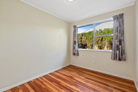 Photo of property in 20 Spencer Road, Pinehill, Auckland, 0632