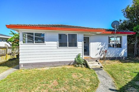 Photo of property in 2/18 Silver Creek Road, Weymouth, Auckland, 2103