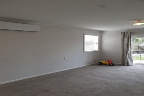 Photo of property in 3 Stevenson Road, Clarks Beach, 2122