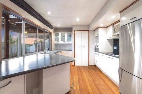 Photo of property in 2/1 Sunderlands Road, Half Moon Bay, Auckland, 2012