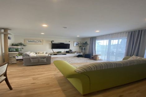 Photo of property in 10/15 Andersons Road, Oteha, Auckland, 0632