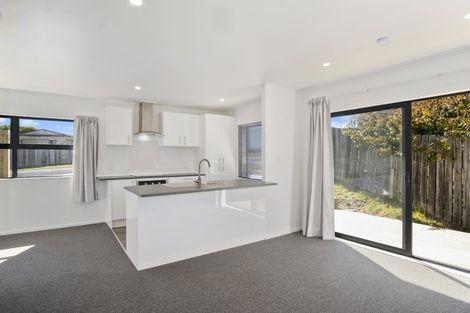 Photo of property in 9 Simon Ellice Drive, Bayview, Auckland, 0629
