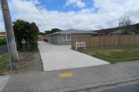 Photo of property in 1/52 Cruickshank Road, Clouston Park, Upper Hutt, 5018