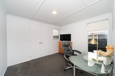 Photo of property in 66 Kaimanawa Street, Kelvin Grove, Palmerston North, 4414