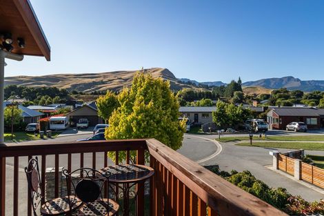 Photo of property in 4 Coburn Place, Lake Hayes, Queenstown, 9304