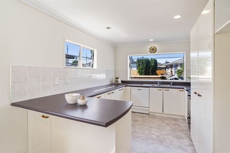 Photo of property in 2/29 Landscape Road, Papatoetoe, Auckland, 2025