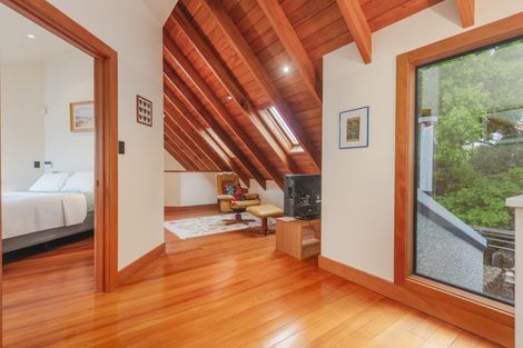 Photo of property in 18 Durham Crescent, Palmerston North, 4414