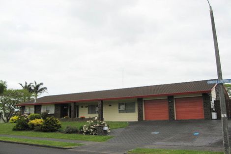 Photo of property in 130 Walter Strevens Drive, Conifer Grove, Takanini, 2112