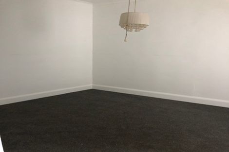 Photo of property in 121-123 Shakespeare Road, Bluff Hill, Napier, 4110