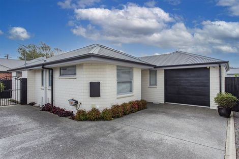 Photo of property in 3/502 Harewood Road, Harewood, Christchurch, 8051