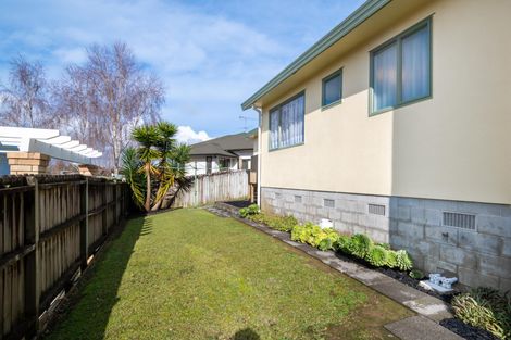 Photo of property in 29 Jubaea Place, Henderson, Auckland, 0610