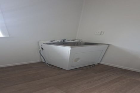 Photo of property in 47 Cambridge Terrace, Papatoetoe, Auckland, 2025