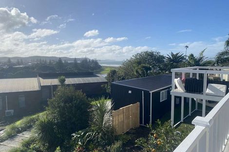 Photo of property in 44 Amorino Drive, Red Beach, 0932