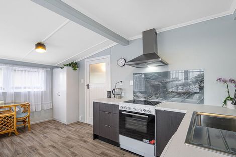 Photo of property in 45 Bamber Street, Castlecliff, Wanganui, 4501