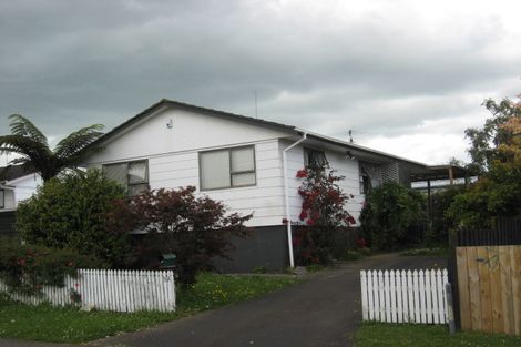 Photo of property in 2/9 John Walker Drive, Manurewa, Auckland, 2102