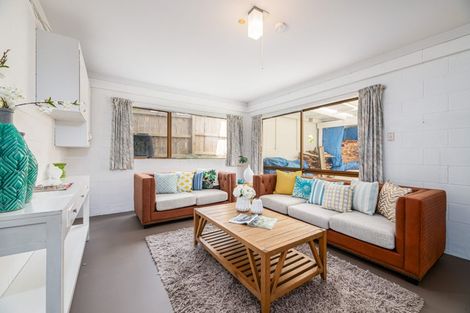 Photo of property in 46 Spence Road, Henderson, Auckland, 0612