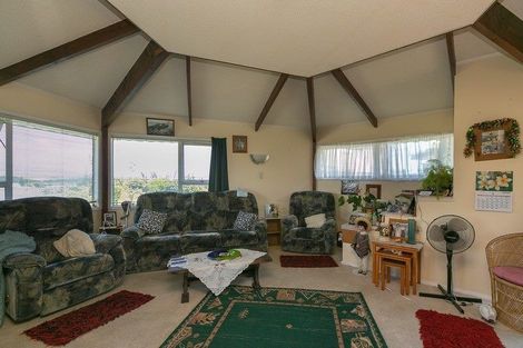 Photo of property in 1/4 Scott Street, Moturoa, New Plymouth, 4310