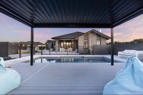 Photo of property in 15 Mike Smith Drive, Cambridge, 3434