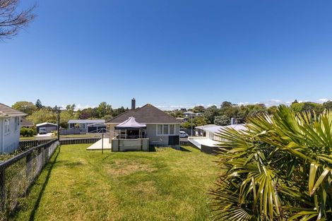 Photo of property in 33 Banks Street, Marfell, New Plymouth, 4310