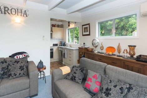 Photo of property in 2/194 Barnard Street, Wadestown, Wellington, 6012