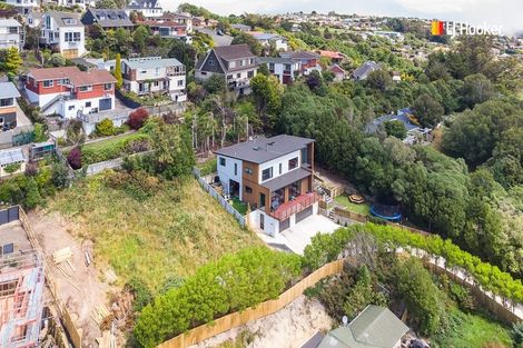 Photo of property in 1 Lauriston Street, Andersons Bay, Dunedin, 9013