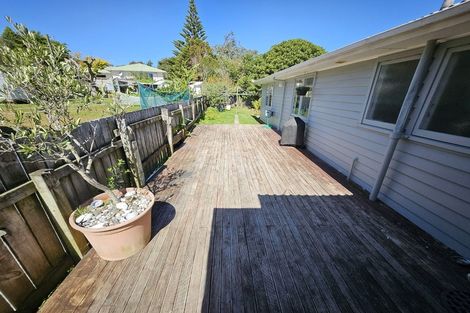 Photo of property in 88 Castor Crescent, Cannons Creek, Porirua, 5024