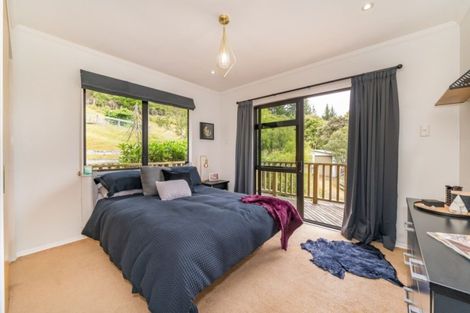 Photo of property in 243 Katherine Mansfield Drive, Whitemans Valley, Upper Hutt, 5371