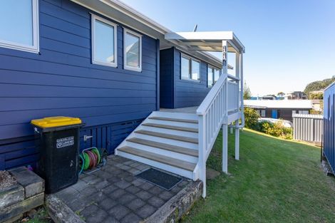 Photo of property in 113 Russell Bruce Place, Onemana, Whangamata, 3691