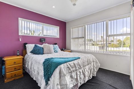 Photo of property in 66 Sunlands Drive, Manurewa, Auckland, 2102
