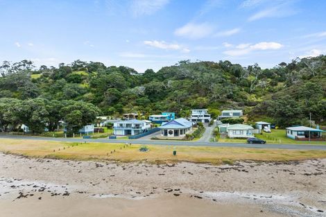 Photo of property in 191 Oakura Road, Oakura, Hikurangi, 0184