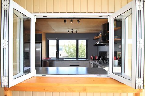 Photo of property in 48 Royal Terrace, Alexandra, 9320