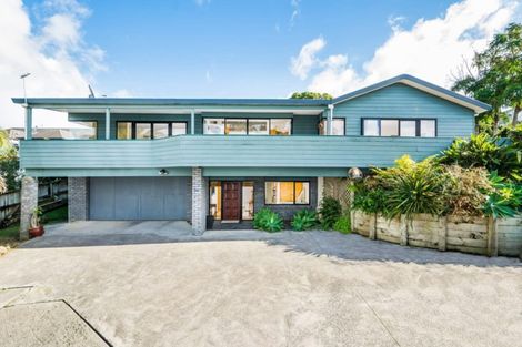 Photo of property in 52a Heathcote Road, Castor Bay, Auckland, 0620