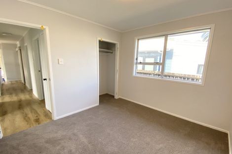 Photo of property in 75 Lewisham Street, Highland Park, Auckland, 2010