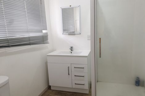 Photo of property in 189 Memorial Avenue, Burnside, Christchurch, 8053