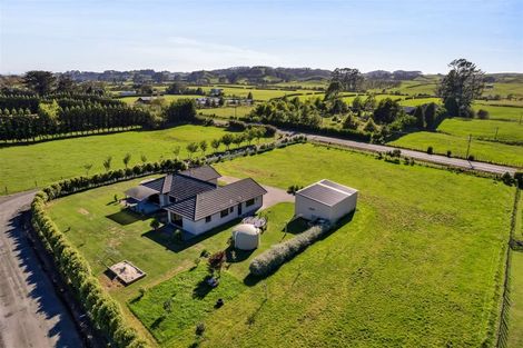 Photo of property in 1108e Egmont Road, Egmont Village, New Plymouth, 4372