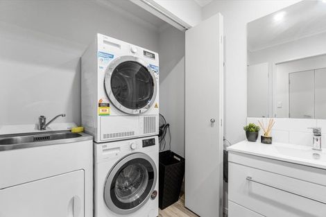 Photo of property in 2/19 Seddon Road, Frankton, Hamilton, 3204